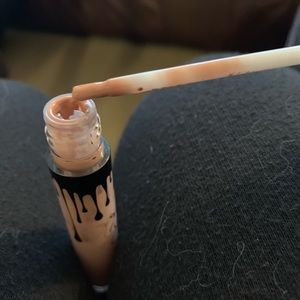 Kylie Cosmetics Makeup - Kylie Cosmetics Gloss in “So Cute” Kylie Cosmetics Makeup - Kylie Cosmetics Gloss in “So Cute”